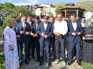 Şemdinli’de Yılsonu Sergisi