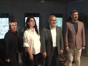 Vatandaşlar Nft Sergisi İle Üsküdar’da Buluştu