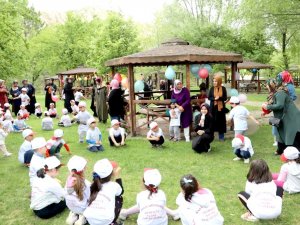 Minikler Şenlikte Buluştu