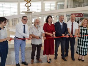 Adü’de ’Paylaşım’ Adlı Heykel Sergisi Açıldı