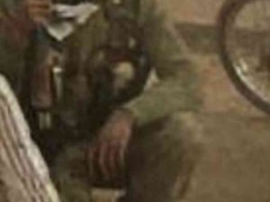 Kalaşnikof Silahla Örgüt Üyeleriyle Poz Veren Terörist Serbest Kaldı