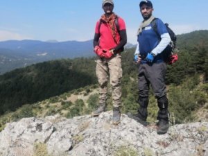 Dünya Çevre Günü Nedeniyle 42 Kilometre Dağın Zirvesine Yürüdüler