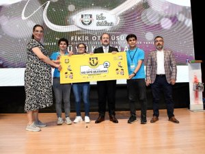 Fikir Otobüsü Liseler Arası Girişimcilik Ve Yenilikçi İ̇ş Fikirleri Yarışmasında Ödüller Sahiplerini Buldu
