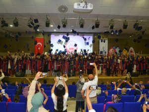 Şarkışla’da Mezuniyet Sevinci