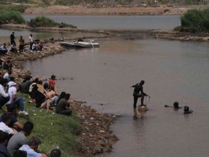 Dicle Nehri’nde Kaybolan Zekeriya Negiz’in De Cansız Bedenine Ulaşıldı