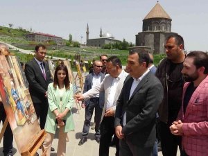 Kars’ta Güzel Sanatlar Sergisi’nin Açılışı Yapıldı