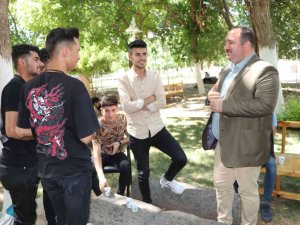 Sınav Öncesi Öğrencilere Moral Verdi