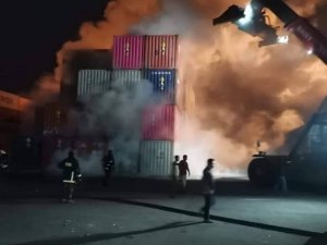 Bangladeş’te Konteyner Deposunda Yangın: 4 Ölü, 400 Yaralı