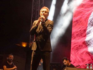 Kastamonu’da Mustafa Yıldızdoğan Rüzgarı Esti