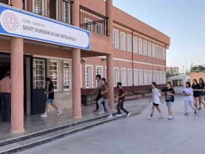 İ̇zmir’de Lgs Heyecanı