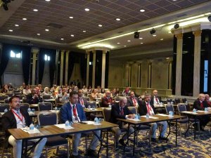 Uzmanlar Organ Naklinin Artması İçin Bir Araya Geldi