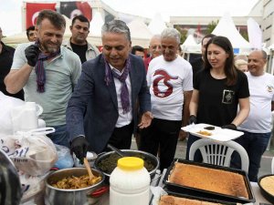 Yöresel Renkler Festivali’nde Karadeniz Fırtınası Esti