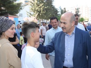 Vali Demirtaş, Lgs’ye Giren Öğrencilere Başarılar Diledi