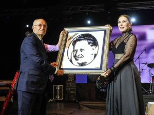 Yenimahalle Belediyesi Nazım Hikmet’i Evinde Andı
