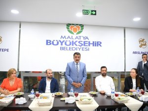 Gürkan, Tobb İ̇stanbul Genç Girişimciler Kurulu Üyeleriyle Bir Araya Geldi