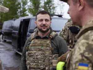 Ukrayna Devlet Başkanı Zelenskiy, Zaporijya’yı Ziyaret Etti