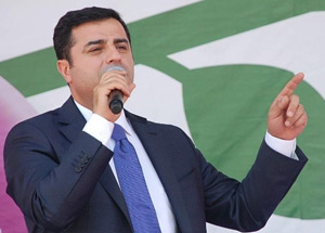 Demirtaş: Ak Parti ile CHP uzlaşmalı