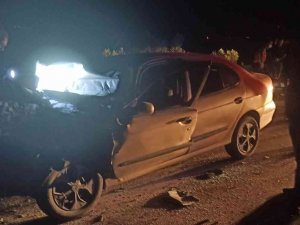 Alkollü Sürücü Önündeki Araca Çarptı: 4 Yaralı