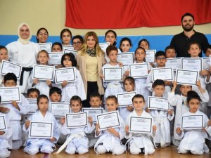 Başiskele Belediyesi Spor Okullarında Sarı Kuşak Sevinci
