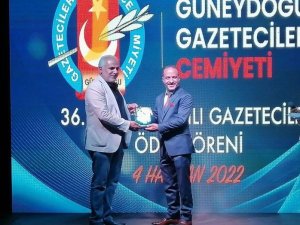 Ggc’den Hacıbaba Pastanelerine Teşekkür Plaketi