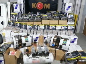 Kaçakçılık Operasyonunda 5 Kişi Gözaltına Alındı