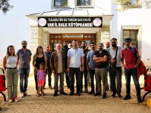 Van’da Sahne Sanatları Sanatçıları Toplantı Yaptı