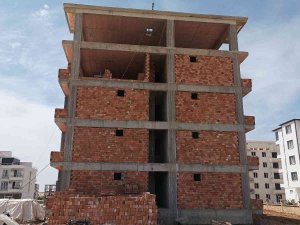 Yüksekten Düşen İnşaat İşçisi Hayatını Kaybetti
