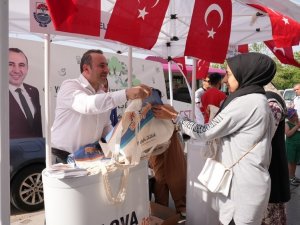 Yalova Belediyesi’nden Vatandaşlara Bez Çanta