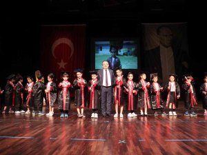 Büyükşehir Belediyesi Kreş Minikleri Kep Attı