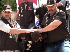 Beyoğlu’nda Öldürülen Aysel Bozkurt’un Katil Zanlıları Adliyeye Sevk Edildi