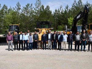 Bakan Soylu Talimat Verdi, Gönderilen İş Makinaları Törenle Teslim Alındı