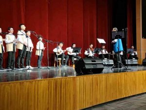 Öğrencilerden İlahi Konseri