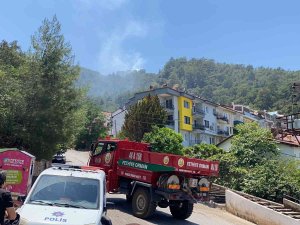 Fethiye Ve Seydikemer’de Çıkan Orman Yangınları Söndürüldü
