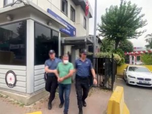 Ataşehir’de İ̇ett Otobüsünde Kadınların Gizli Fotoğrafını Çeken Şahıs Yakalandı