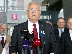 Eşref Hamamcıoğlu: "Domenec Torrent İle Devam Etmeyeceğiz"
