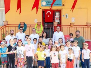 Çevreci Öğrenciler Ödüllerini Başkan Güler’in Elinden Aldı