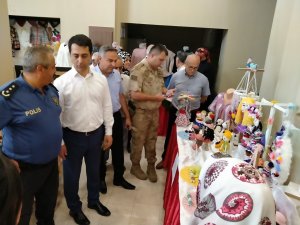 El Emeği Göz Nuru Eserlerini Sergilediler
