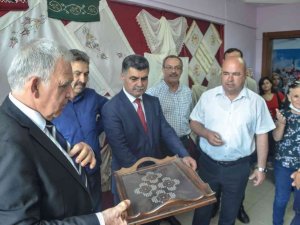 Taşköprü Halk Eğitim Merkezinde Yıl Sonu Sergisi