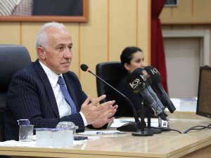 Gültak: "Mersin’i Lojistik Üssüne Ve Güçlü Bir Liman Şehrine Çevirmenin Temelini Atıyoruz"