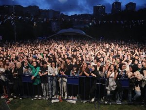 Kağıthaneli Binlerce Genç İ̇kilem Konserinde Buluştu