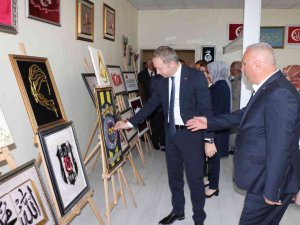 Kaymakamı Muhammed İ̇kbal Yelek, Yılsonu Sergisine Katıldı
