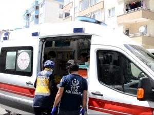 Motosiklet İle Bisiklet Kafa Kafaya Çarpıştı: 2 Yaralı