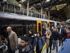 Londra’da Metro Çalışanları 24 Saatlik Greve Gitti