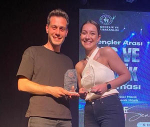 Sinoplu Gençler İki Sevinci Bir Arada Yaşattı