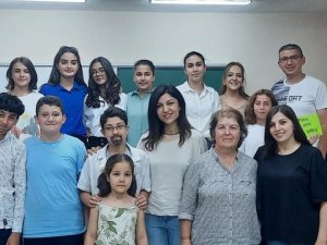Drama Kursiyerlerinin Skeci Büyük Beğeni Topladı