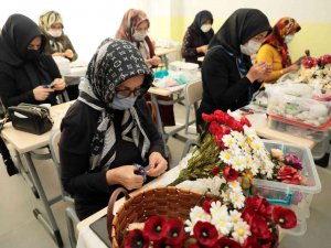Alanya’da El Sanatları Kursları Yıl Sonu Sergileri Başlıyor