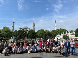Bayırköylü 100 Kişi İ̇stanbul’un Tarihi Ve Manevi Mekanlarını Gezti