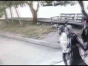 Ev Fareleri Önce Kameraya Sonra Polise Yakalandı