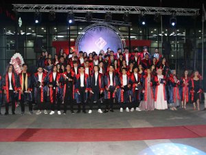 Diyarbakır’da Mezuniyet Coşkusu