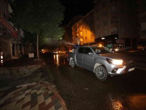 Elazığ’da İlaçlama Çalışmaları Sürüyor